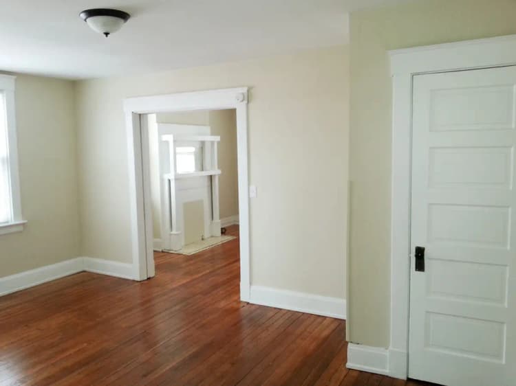 Cincinnati apartments for rent - image - 4033Edwards42024-6.jpg