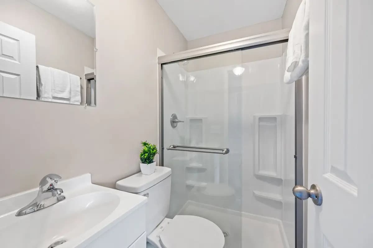 Village Square Townhomes - Apartment - 21
