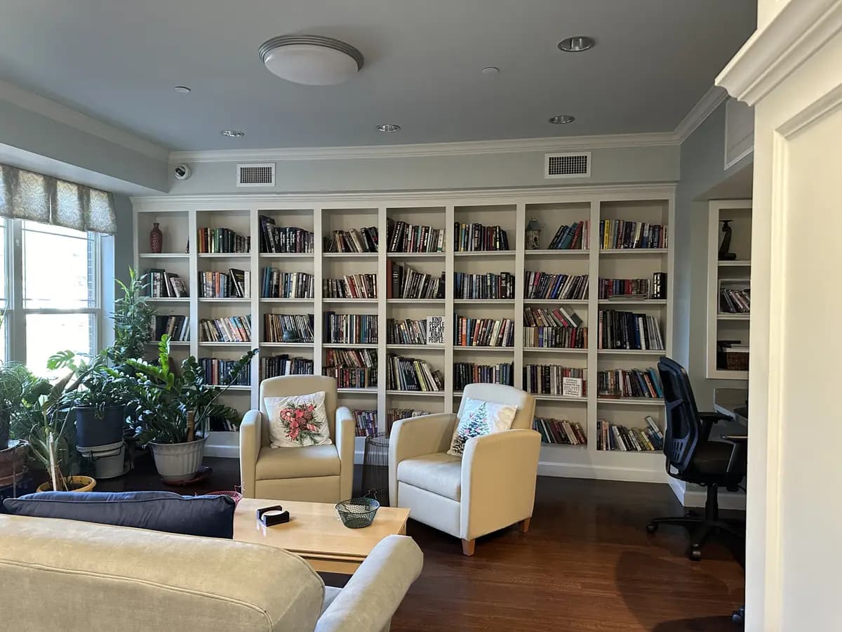 The Reserve on South Martin - Apartment - 5