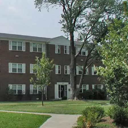 Cincinnati apartments for rent - image - hh_exterior_5_450px.jpg