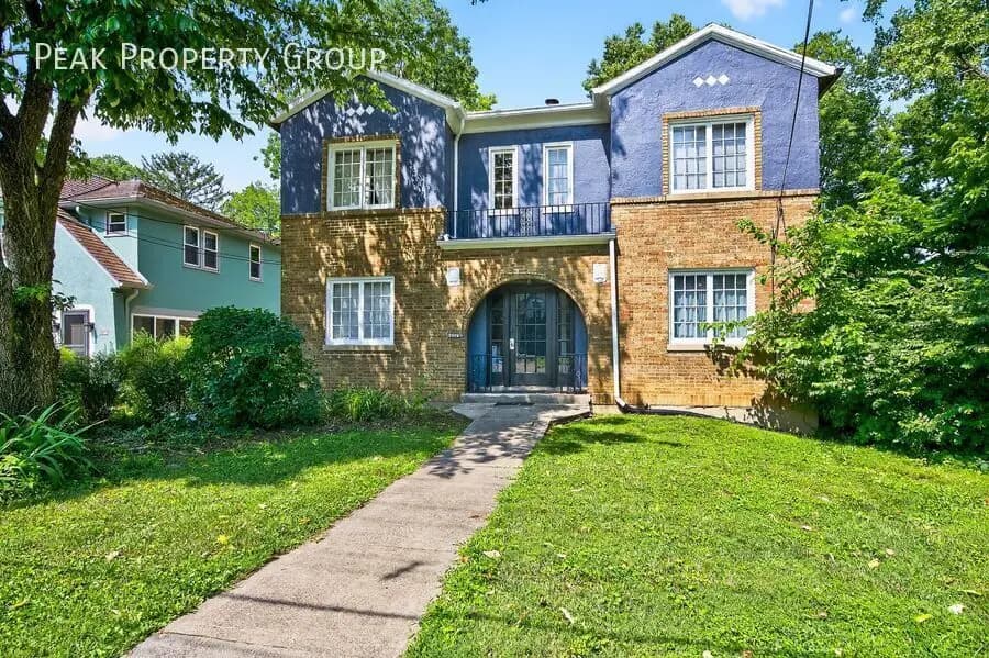 Cincinnati apartments for rent - Property image - 3379 Morrison Avenue - 1