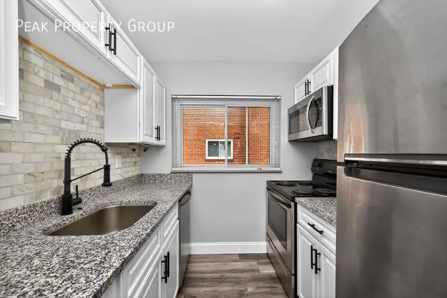3139 Beaver Avenue - Apartment - 5