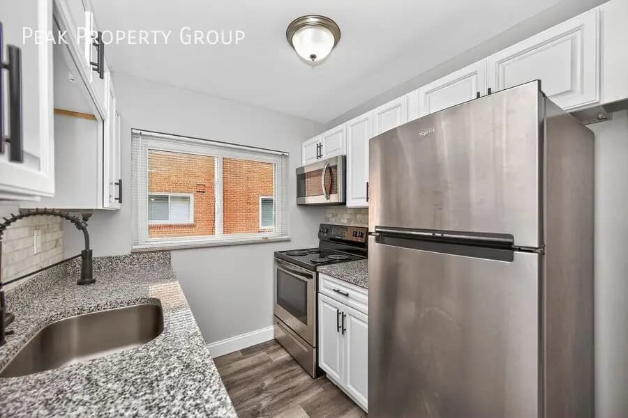 3139 Beaver Avenue - Apartment - 6