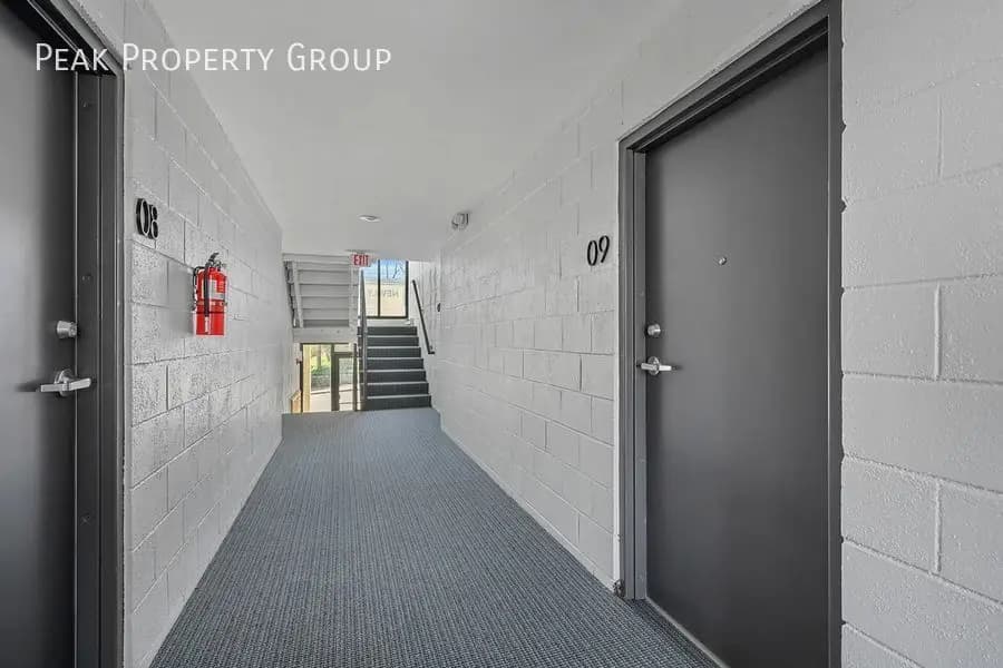 2557 Hackberry Street - Apartment - 17