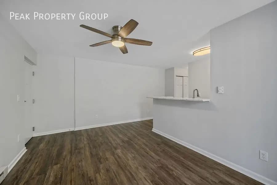 2557 Hackberry Street - Apartment - 19