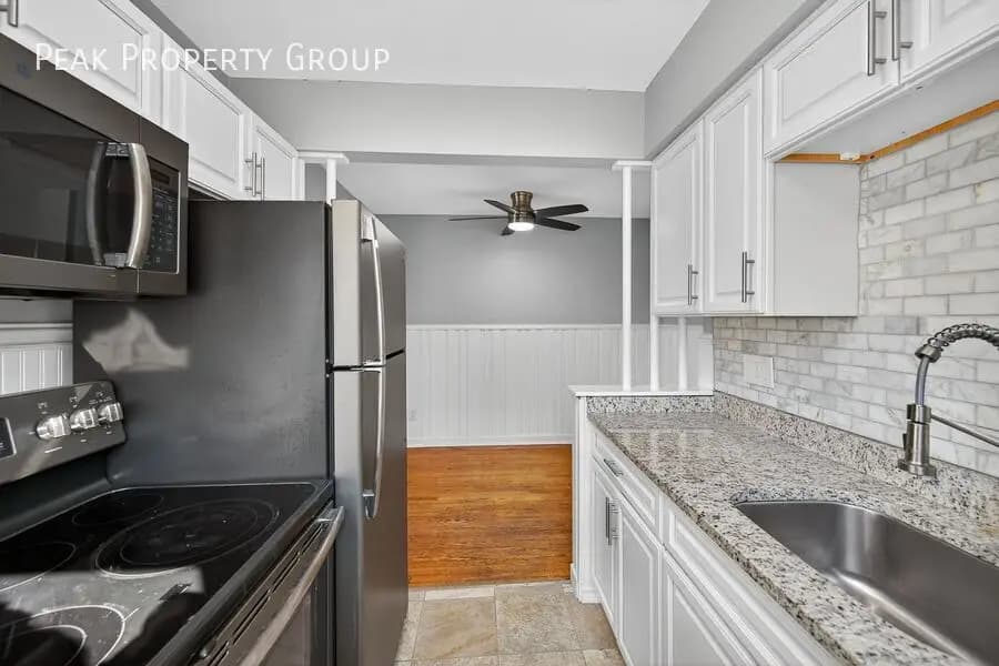 6402 Montgomery Road - Apartment - 4