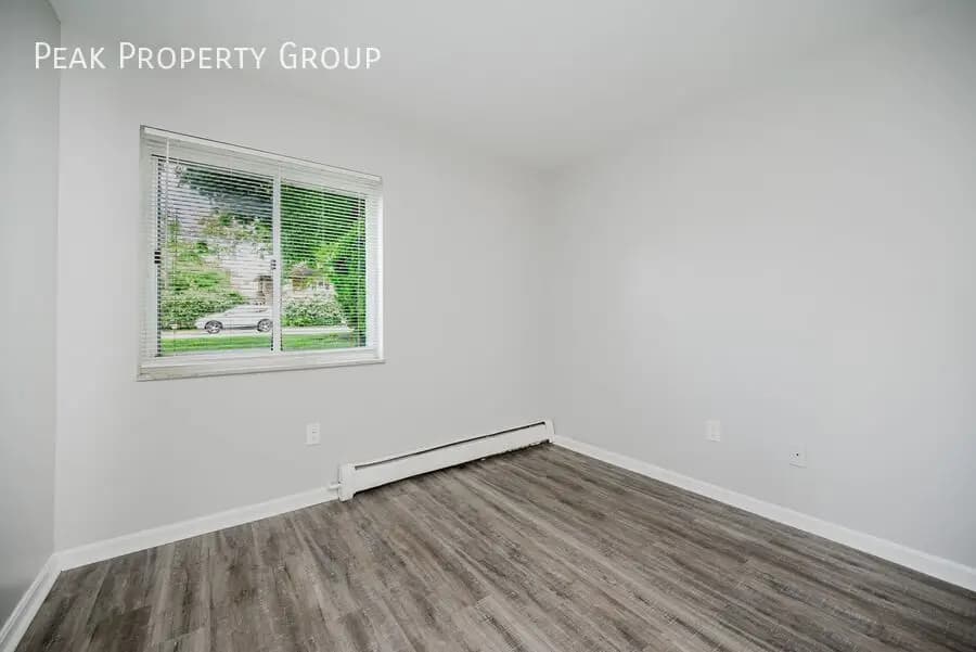6300 Montgomery Road - Apartment - 10