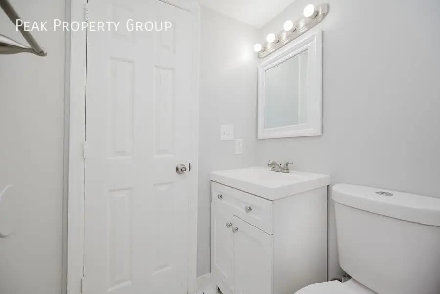 Cincinnati apartments for rent - Property image - 6300 Montgomery Road - 3