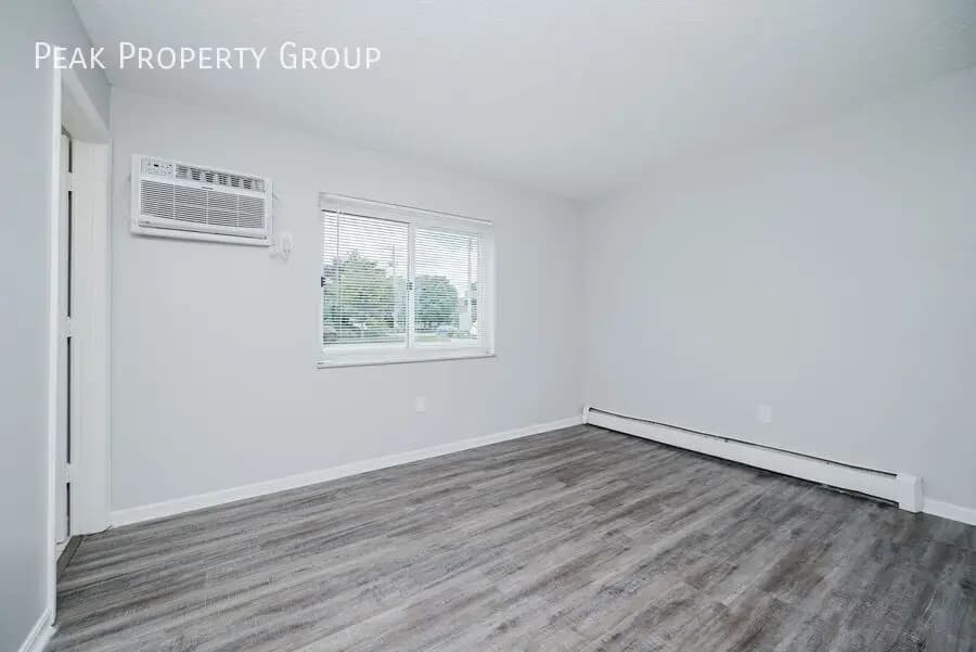 6300 Montgomery Road - Apartment - 12