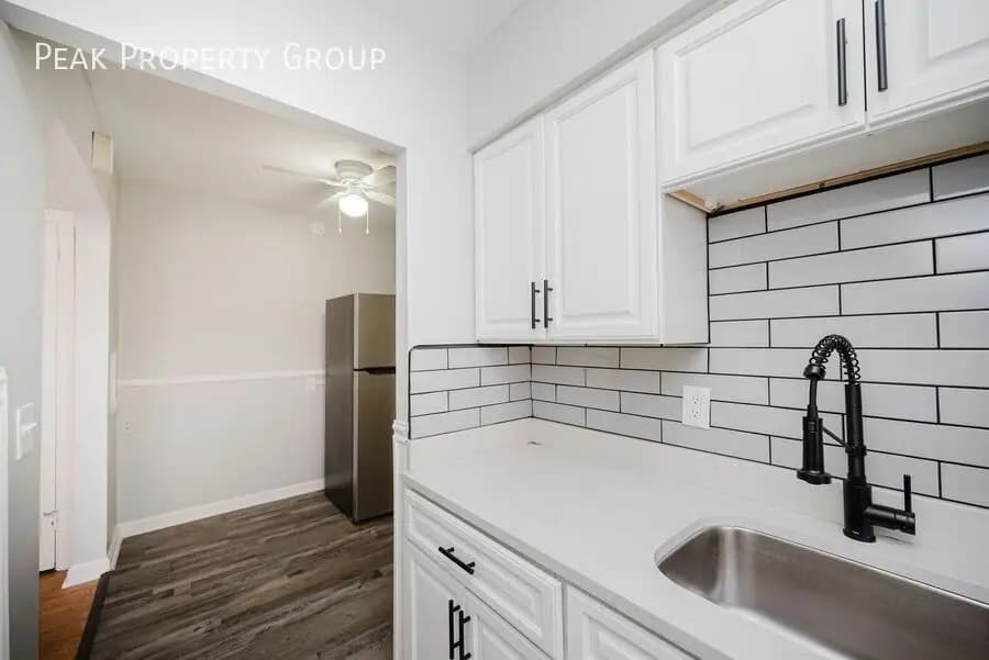Cincinnati apartments for rent - Property image - 5828 Ridge Avenue - 3