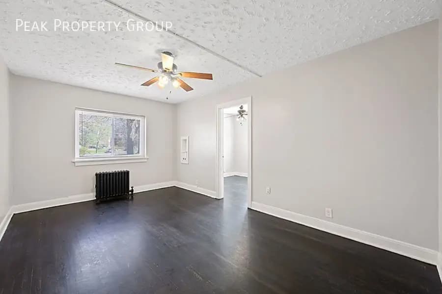 4300 Erie Avenue - Apartment - 8