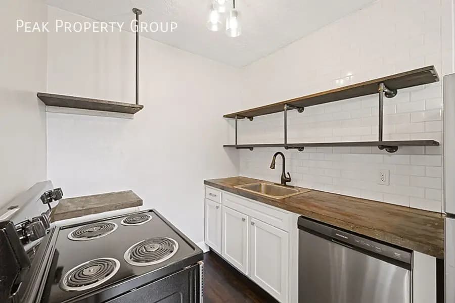 4300 Erie Avenue - Apartment - 4