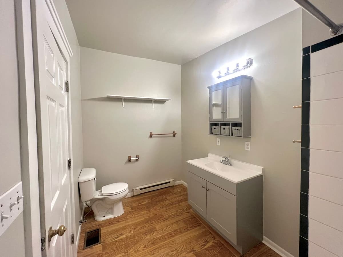 312 Ludlow Ave - Apartment - 12