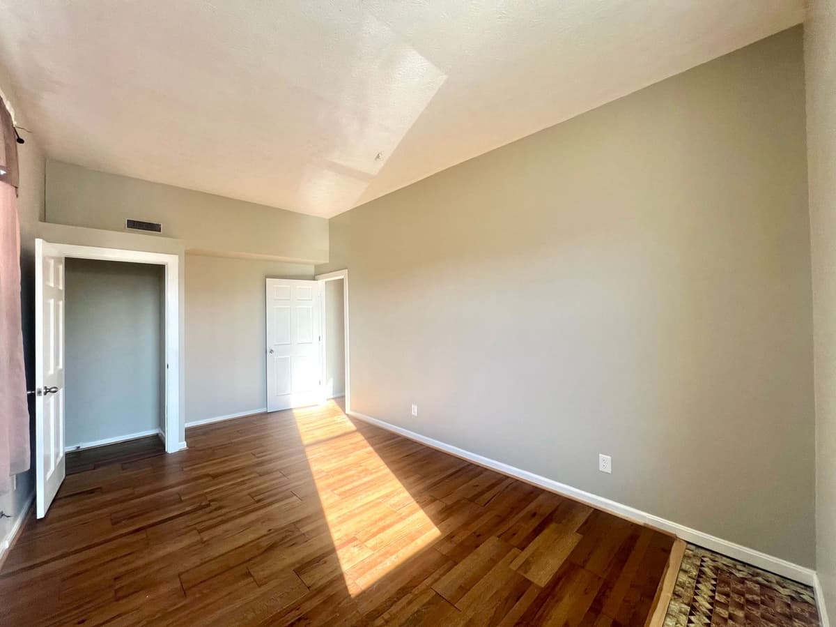 312 Ludlow Ave - Apartment - 36