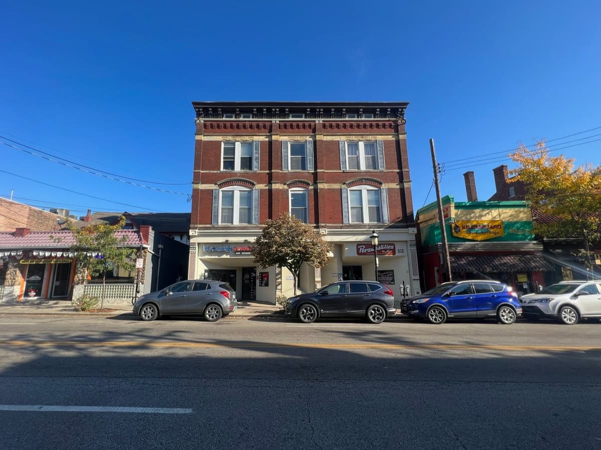 312 Ludlow Ave - Apartment - 2