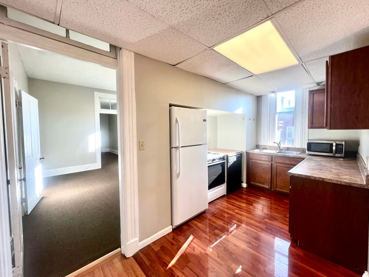 312 Ludlow Ave - Apartment - 35