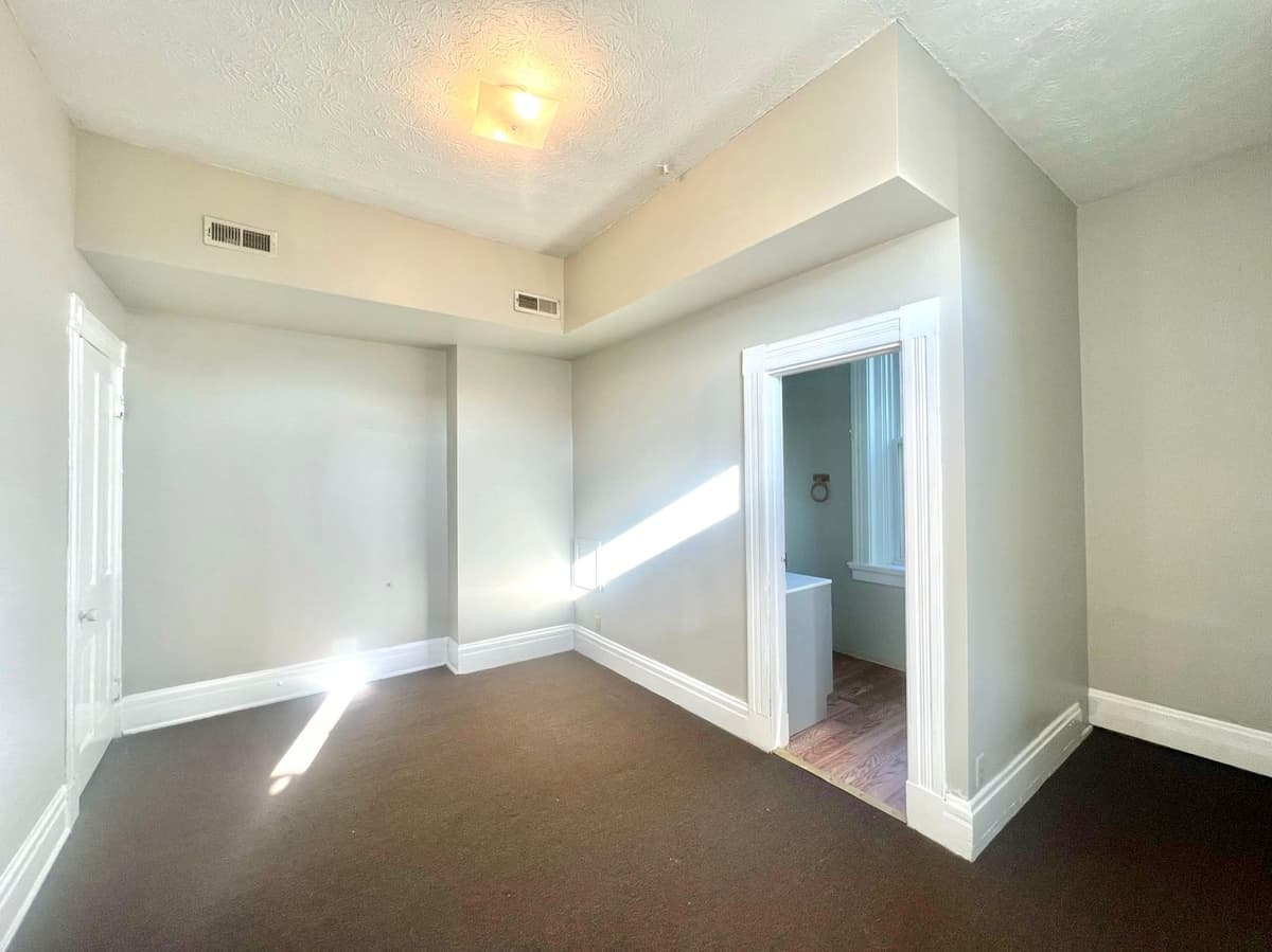 312 Ludlow Ave - Apartment - 30