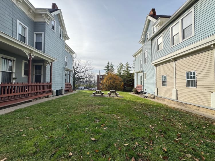 undefined apartments for rent - image - large (19).jpeg