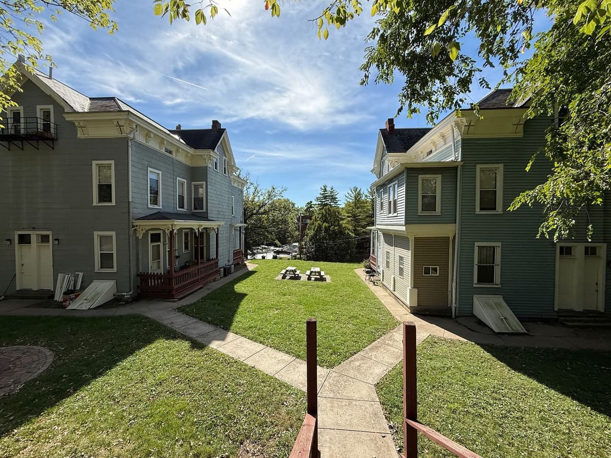 30 Conklin Apts - Apartment - 2