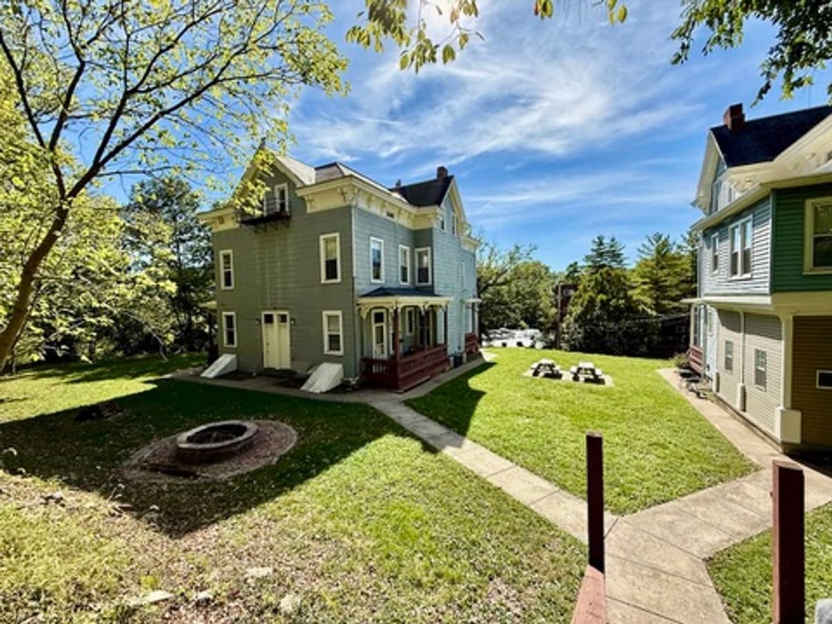 undefined apartments for rent - image - large (3).jpeg