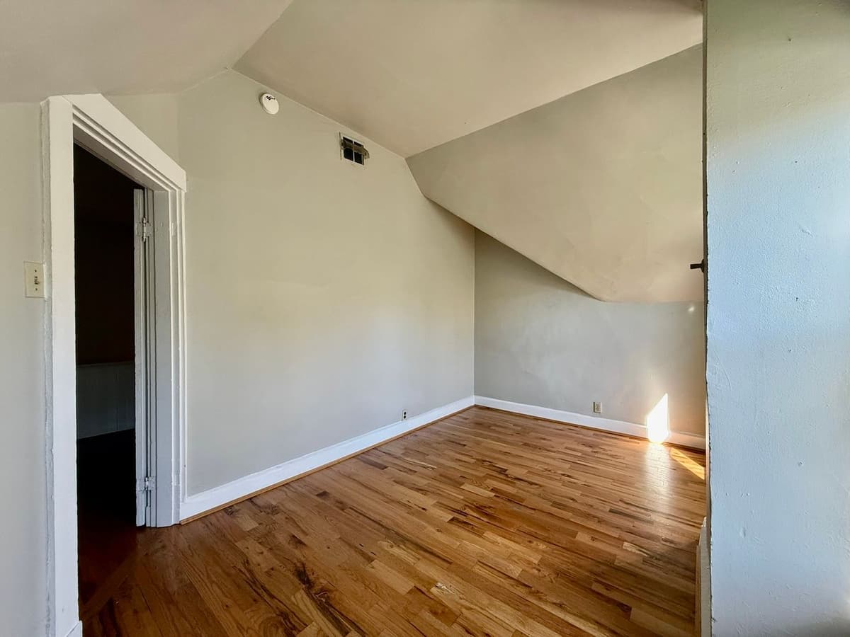 30 Conklin Apts - Apartment - 15