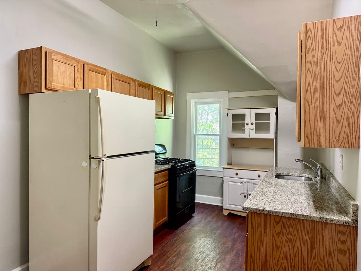 30 Conklin Apts - Apartment - 23