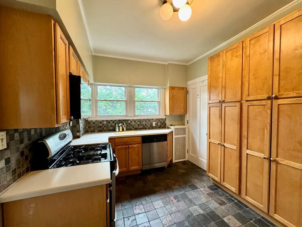 505 W McMillan - Apartment - 2