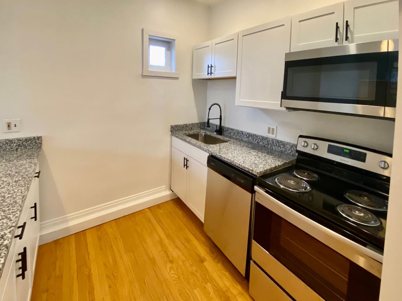 250 Warner St - Apartment - 6