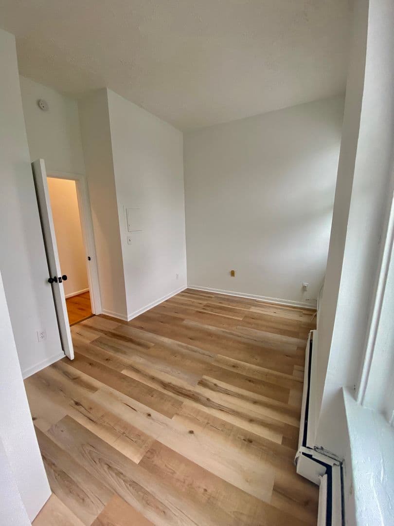 250 Warner St - Apartment - 11