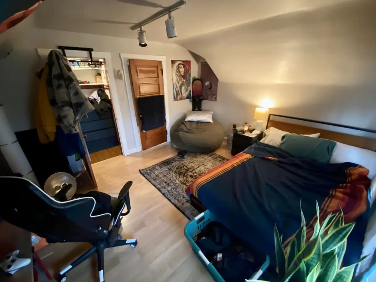 2430 Fairview Ave - Apartment - 22