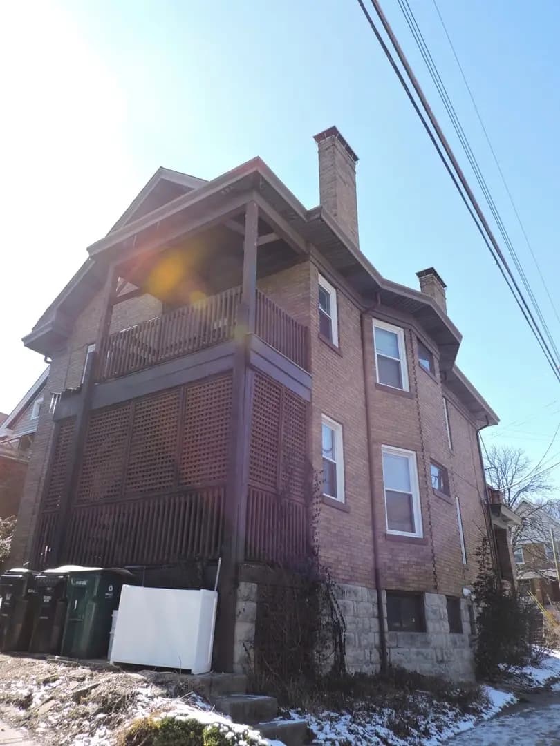 2430 Fairview Ave - Apartment - 2