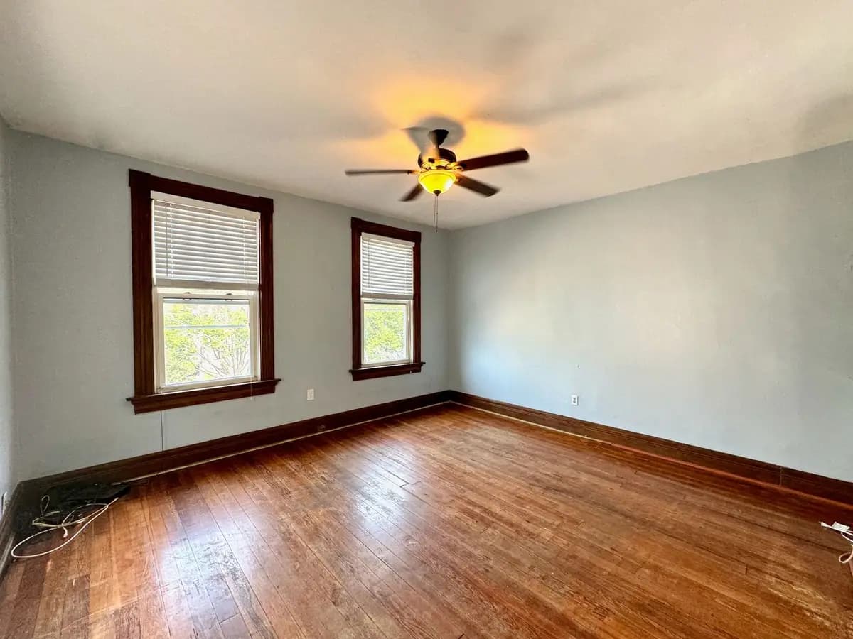 2238 Victor Street - House - 16