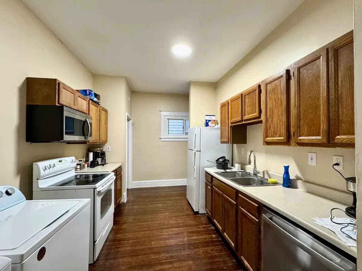 2238 Victor Street - House - 5