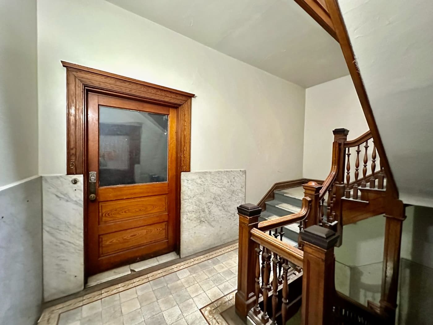 The Herford Apts - 3405 Clifton Avenue - Apartment - 38
