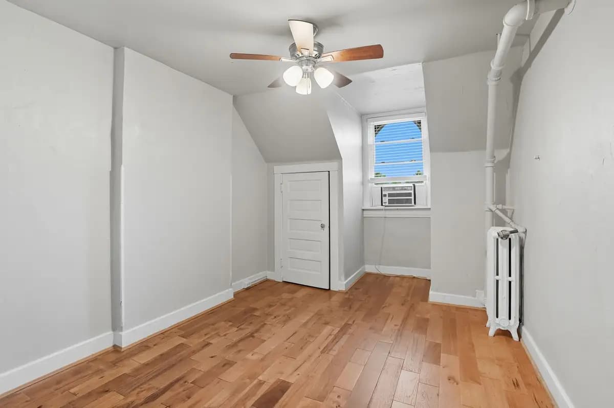 The Herford Apts - 3405 Clifton Avenue - Apartment - 13