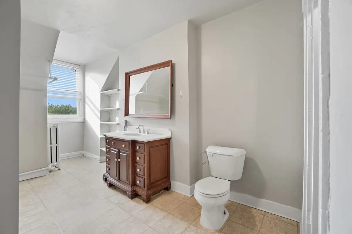 The Herford Apts - 3405 Clifton Avenue - Apartment - 15