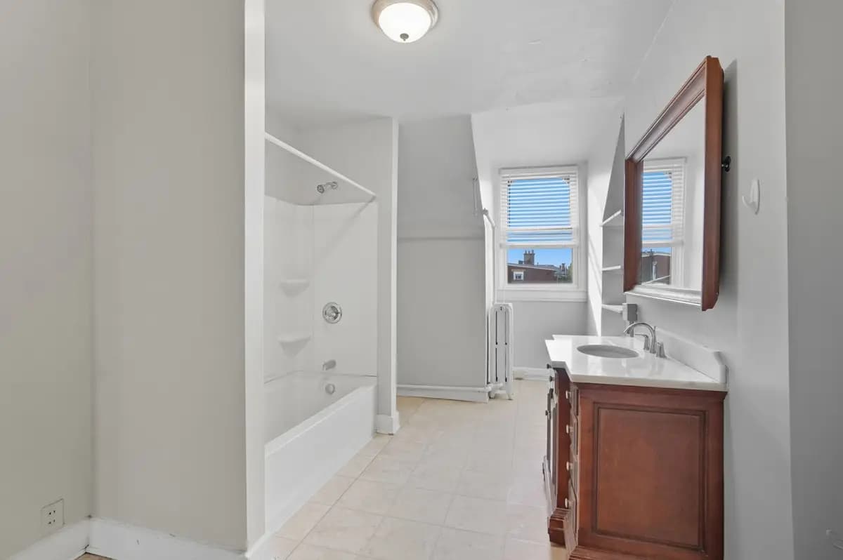 The Herford Apts - 3405 Clifton Avenue - Apartment - 16
