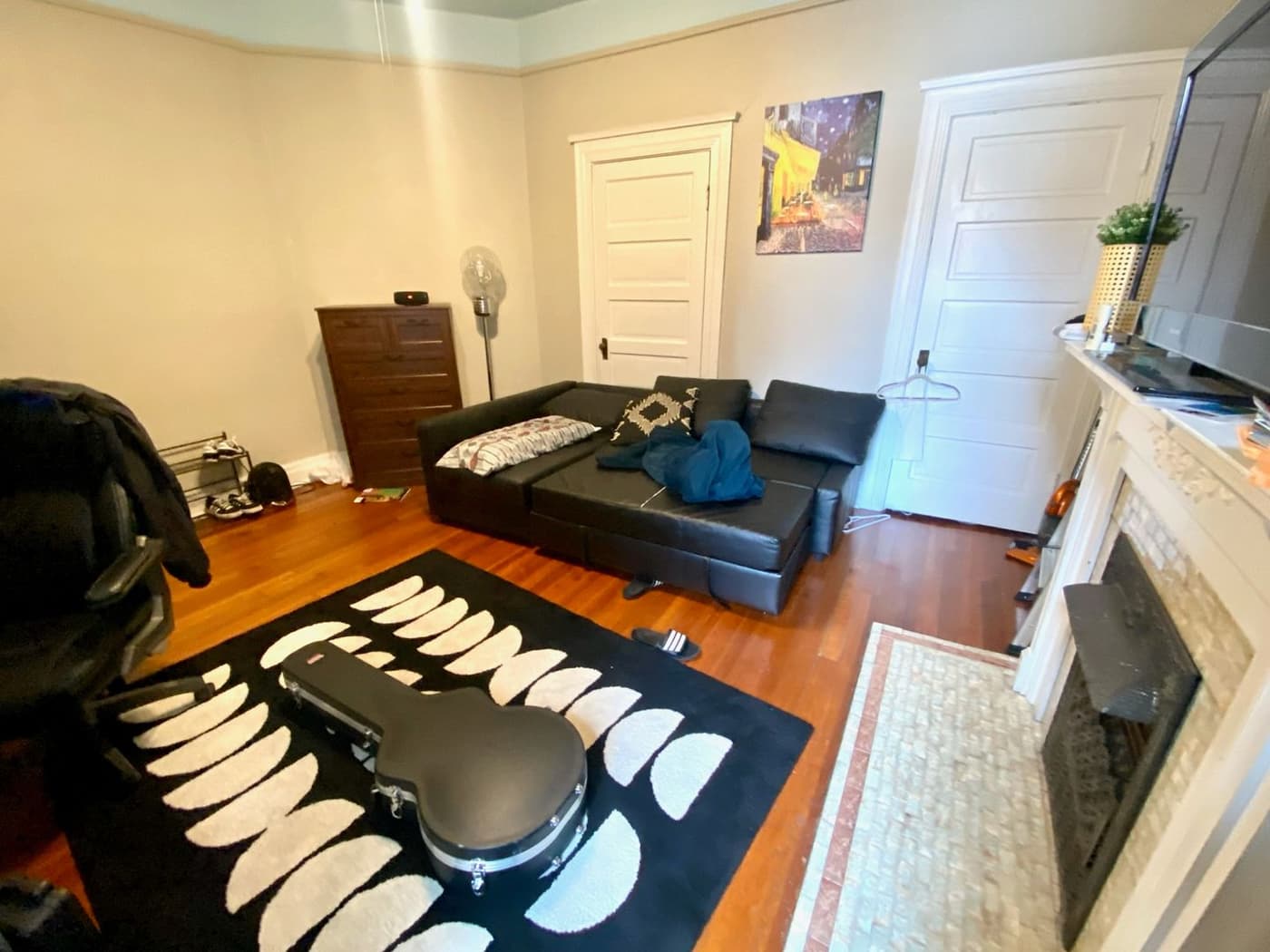 The Herford Apts - 3405 Clifton Avenue - Apartment - 19