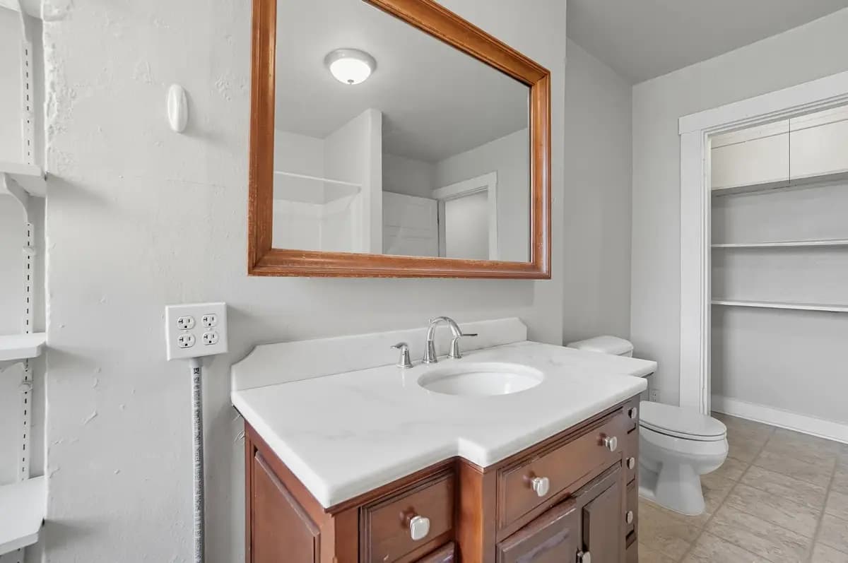 The Herford Apts - 3405 Clifton Avenue - Apartment - 20