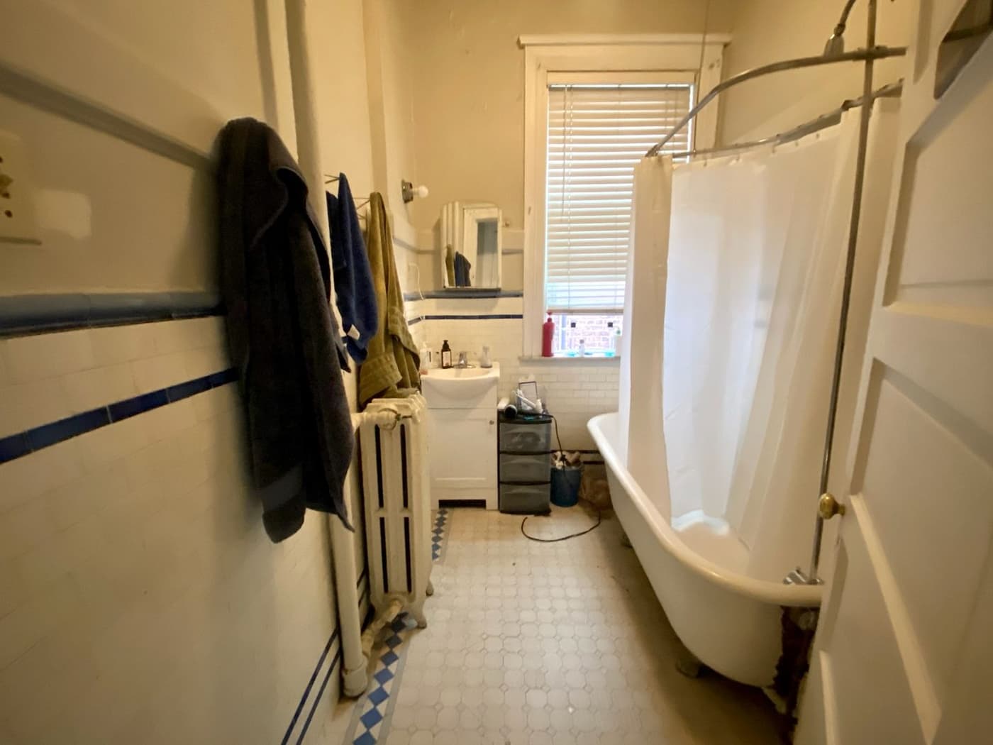 The Herford Apts - 3405 Clifton Avenue - Apartment - 59