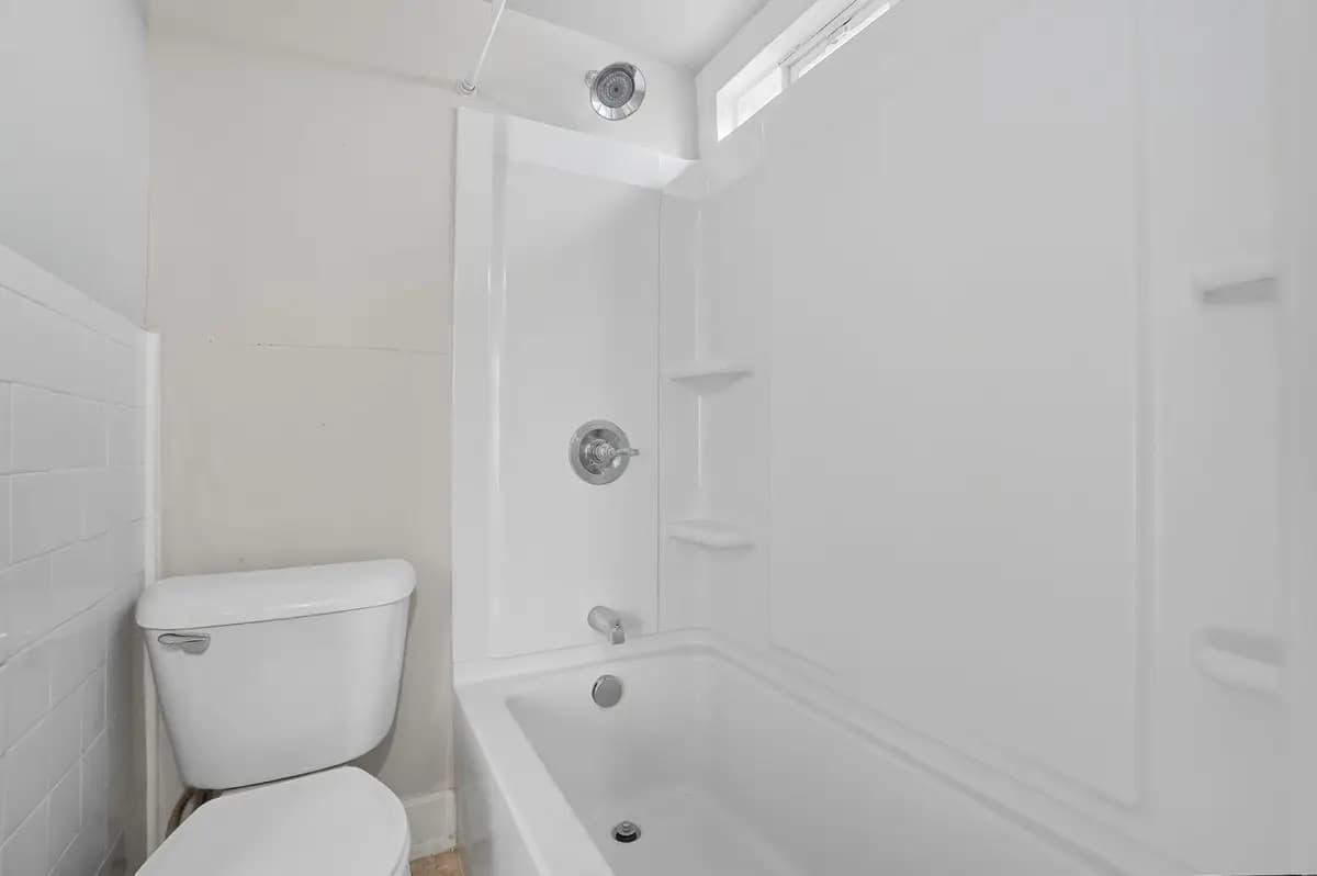 The Herford Apts - 3405 Clifton Avenue - Apartment - 33