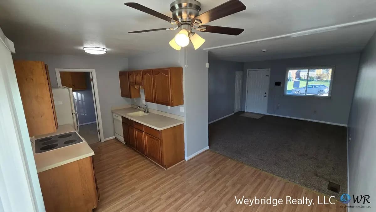 Cincinnati apartments for rent - Property image - 11336 Gravenhurst Dr - 2