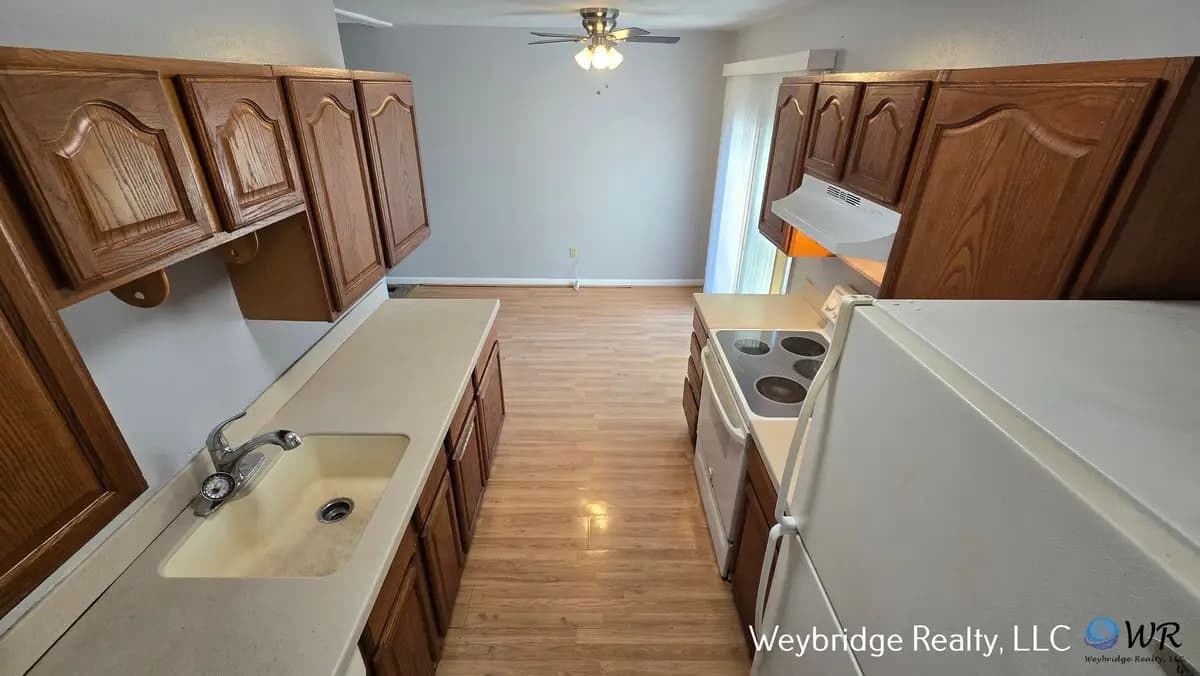 11336 Gravenhurst Dr - Apartment - 4