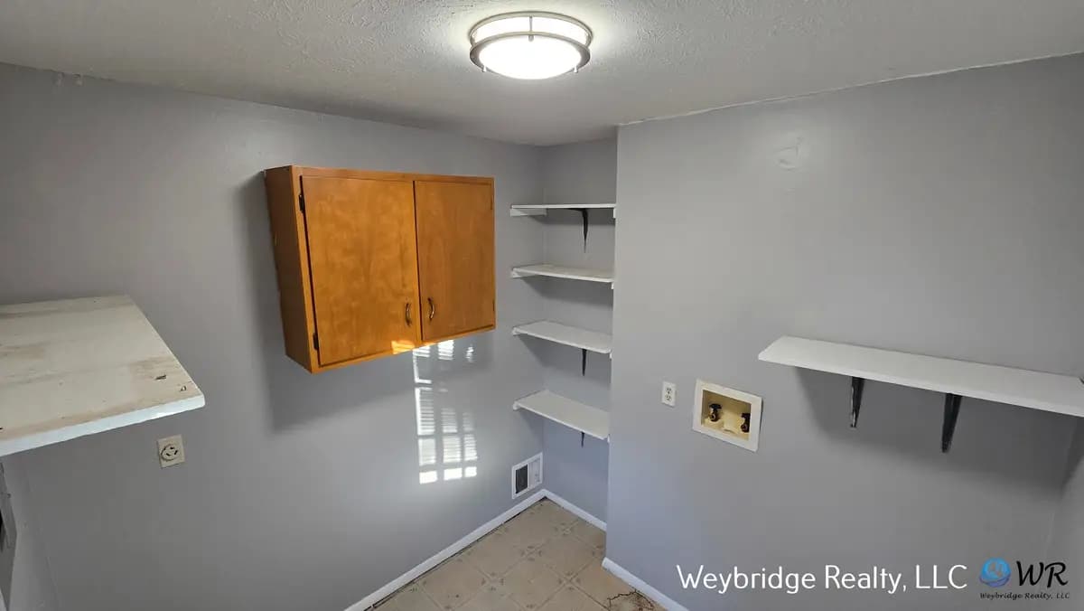11336 Gravenhurst Dr - Apartment - 5