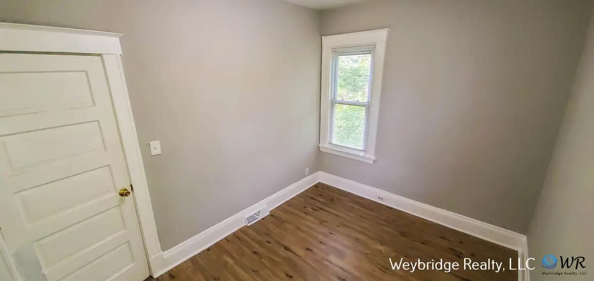 942 Mansion Avenue - House - 8