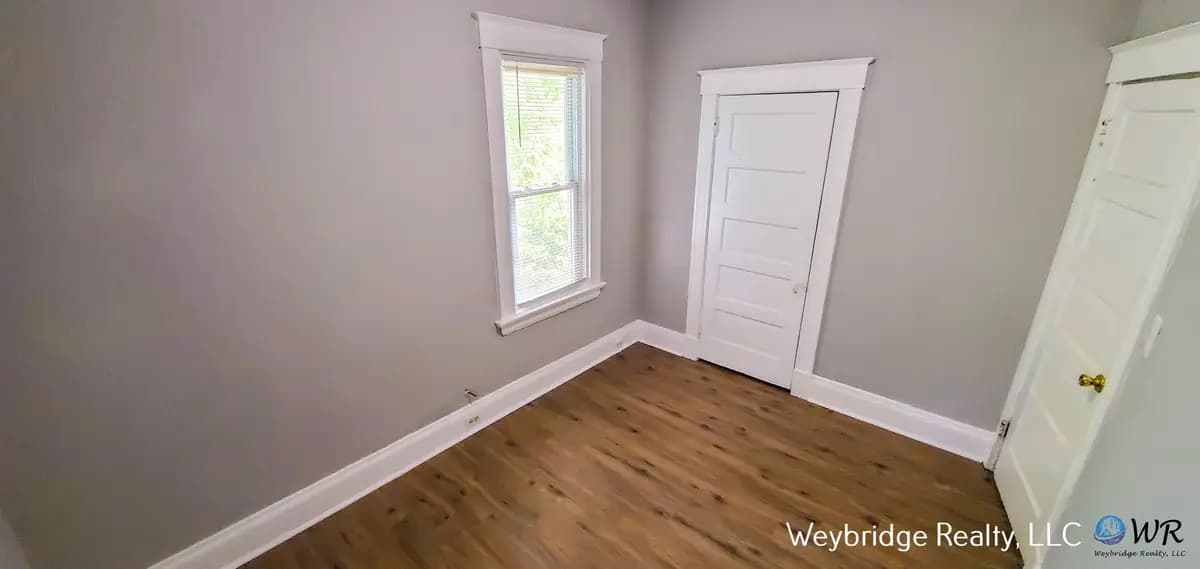 942 Mansion Avenue - House - 9