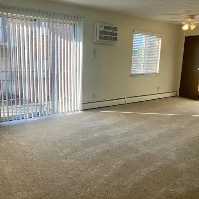 Cincinnati apartments for rent - Property image - 5734 Cheviot - 3