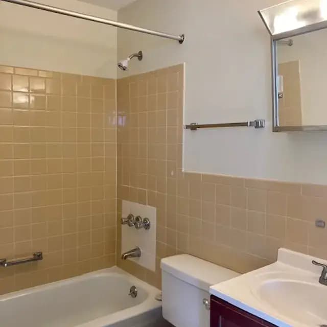 5734 Cheviot - Apartment - 6