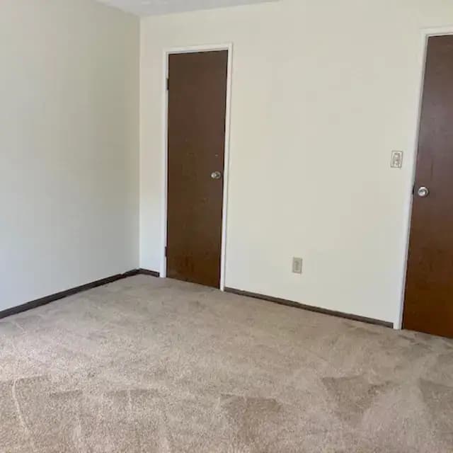5734 Cheviot - Apartment - 5