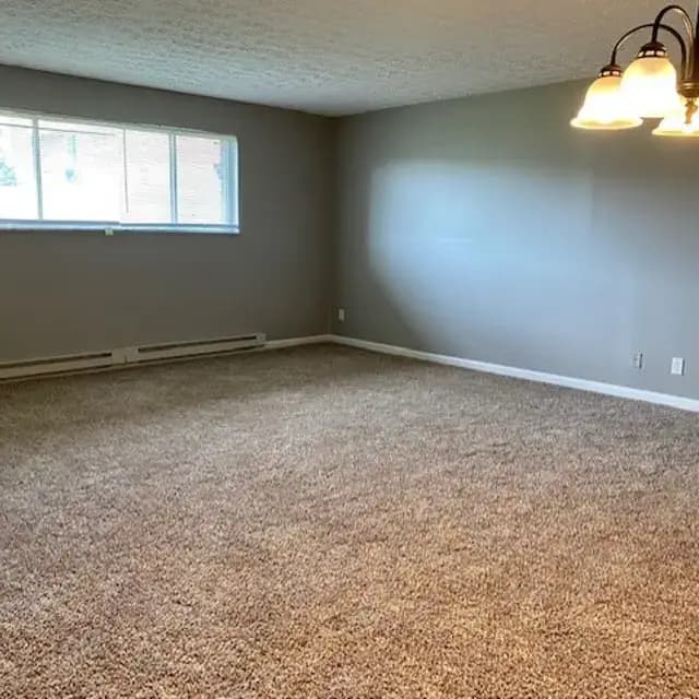 6300 Cheviot - Apartment - 4